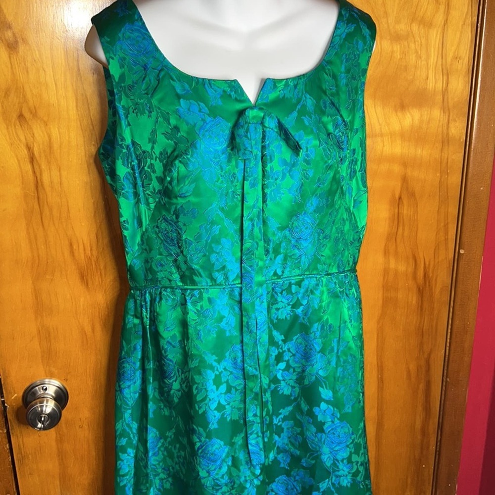 Elegant Green Floral Dress